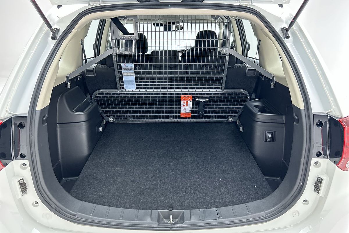 2020 Mitsubishi Outlander ES ZL