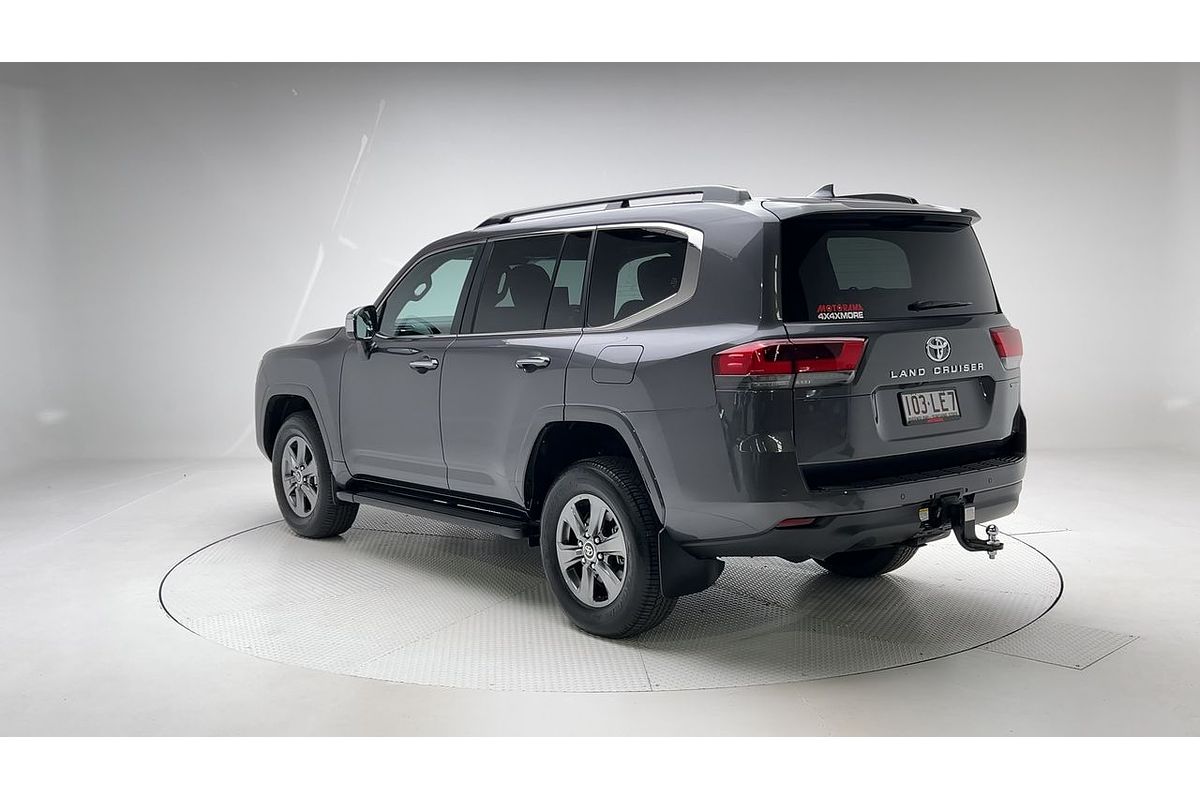 2024 Toyota Landcruiser Sahara FJA300R