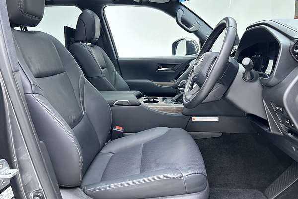 2024 Toyota Landcruiser Sahara FJA300R
