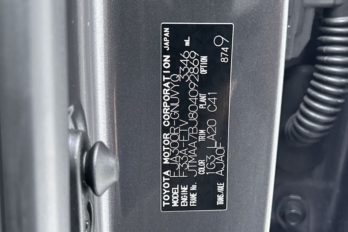 2024 Toyota Landcruiser Sahara FJA300R