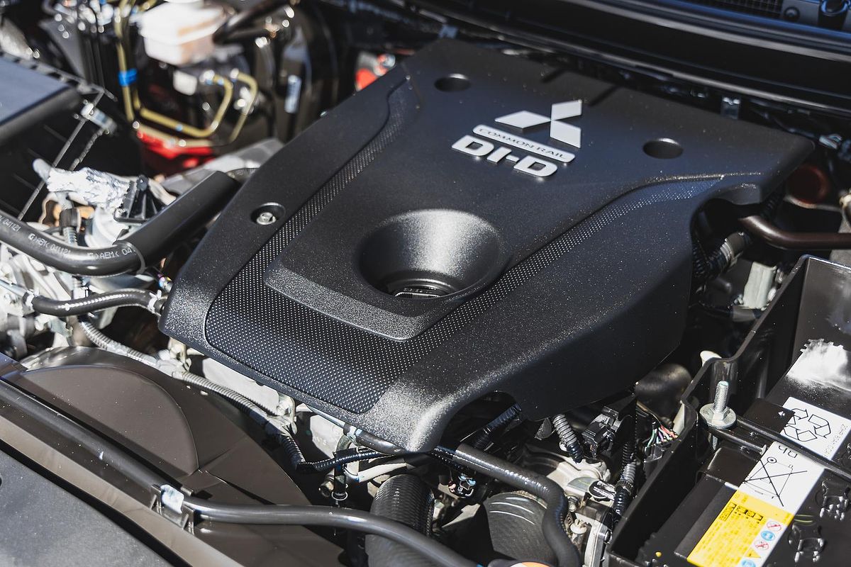 2021 Mitsubishi Triton GSR MR 4X4