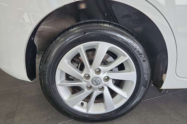 2013 Nissan Pulsar ST C12