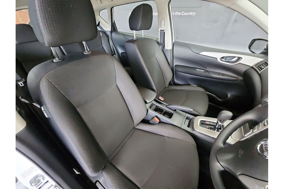 2013 Nissan Pulsar ST C12