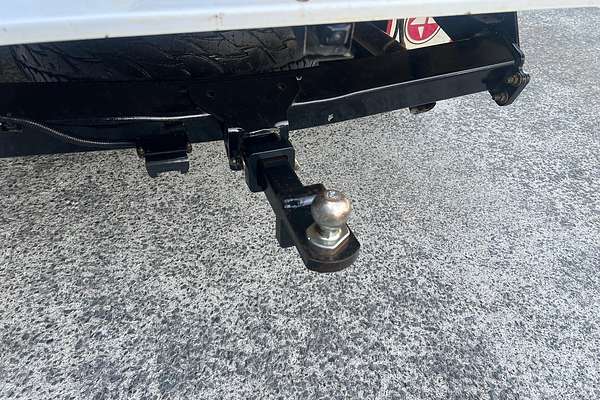 2019 Toyota Hilux SR GUN126R 4X4