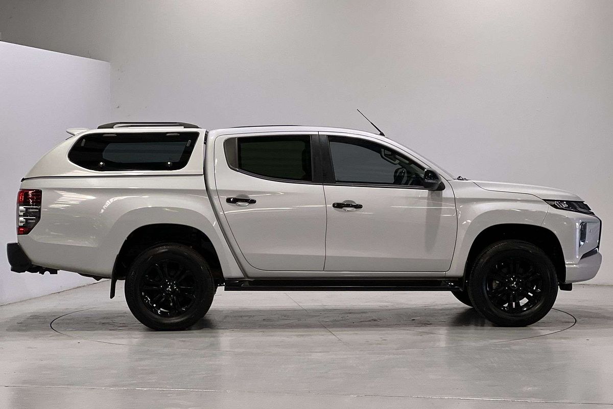 2022 Mitsubishi Triton GSR MR 4X4