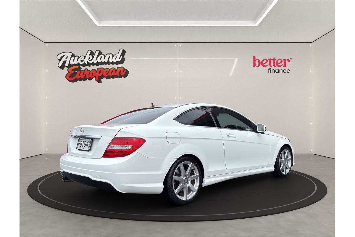 2012 Mercedes-Benz 250 AMG LINE