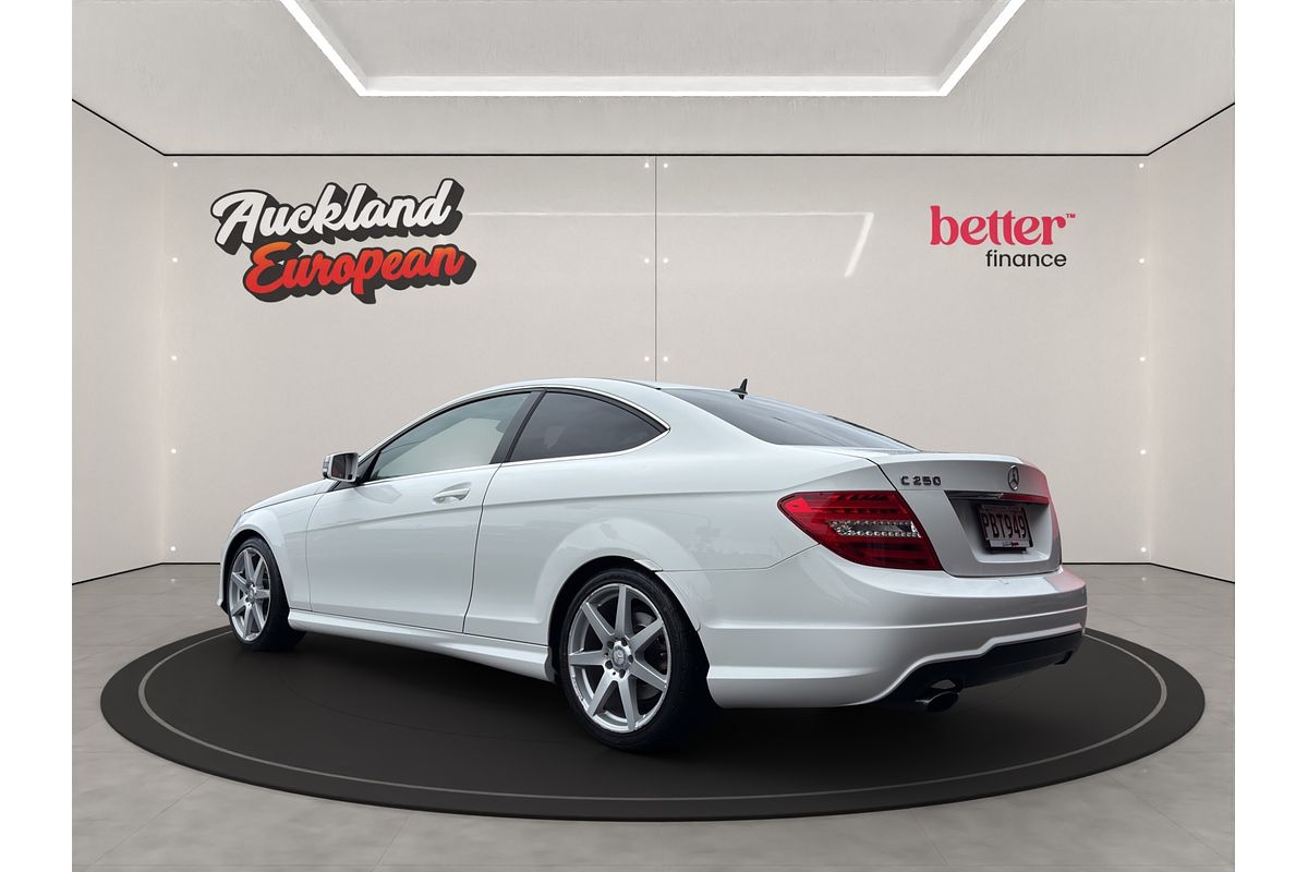 2012 Mercedes-Benz 250 AMG LINE