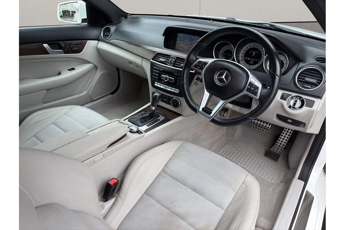 2012 Mercedes-Benz 250 AMG LINE