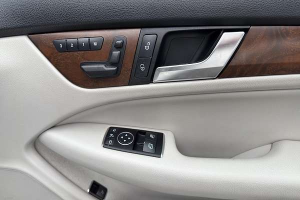 2012 Mercedes-Benz 250 AMG LINE