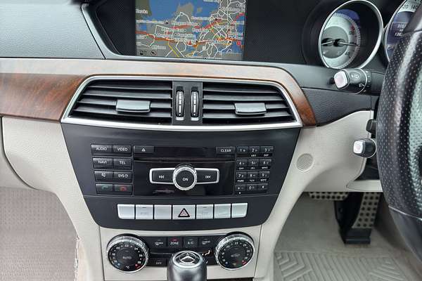 2012 Mercedes-Benz 250 AMG LINE