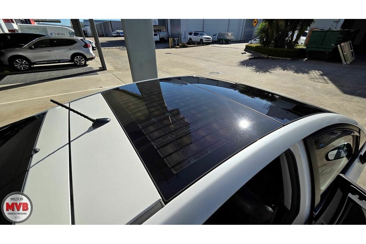 2010 Toyota Prius I-Tech (Hybrid) ZVW30R