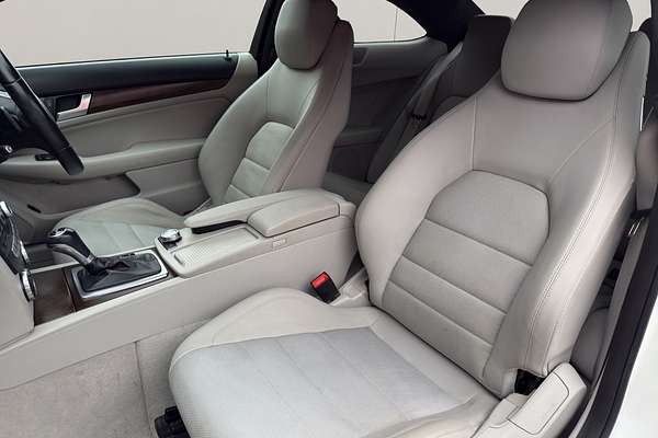 2012 Mercedes-Benz 250 AMG LINE