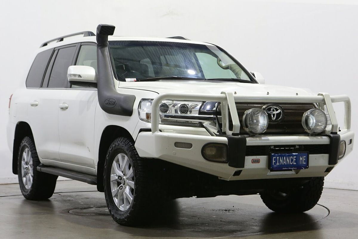 2015 Toyota Landcruiser Sahara VDJ200R