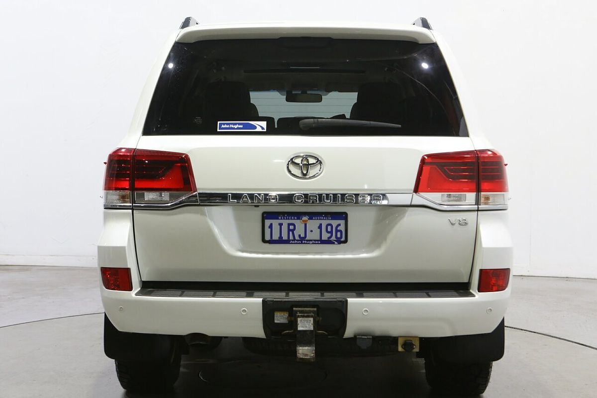 2015 Toyota Landcruiser Sahara VDJ200R