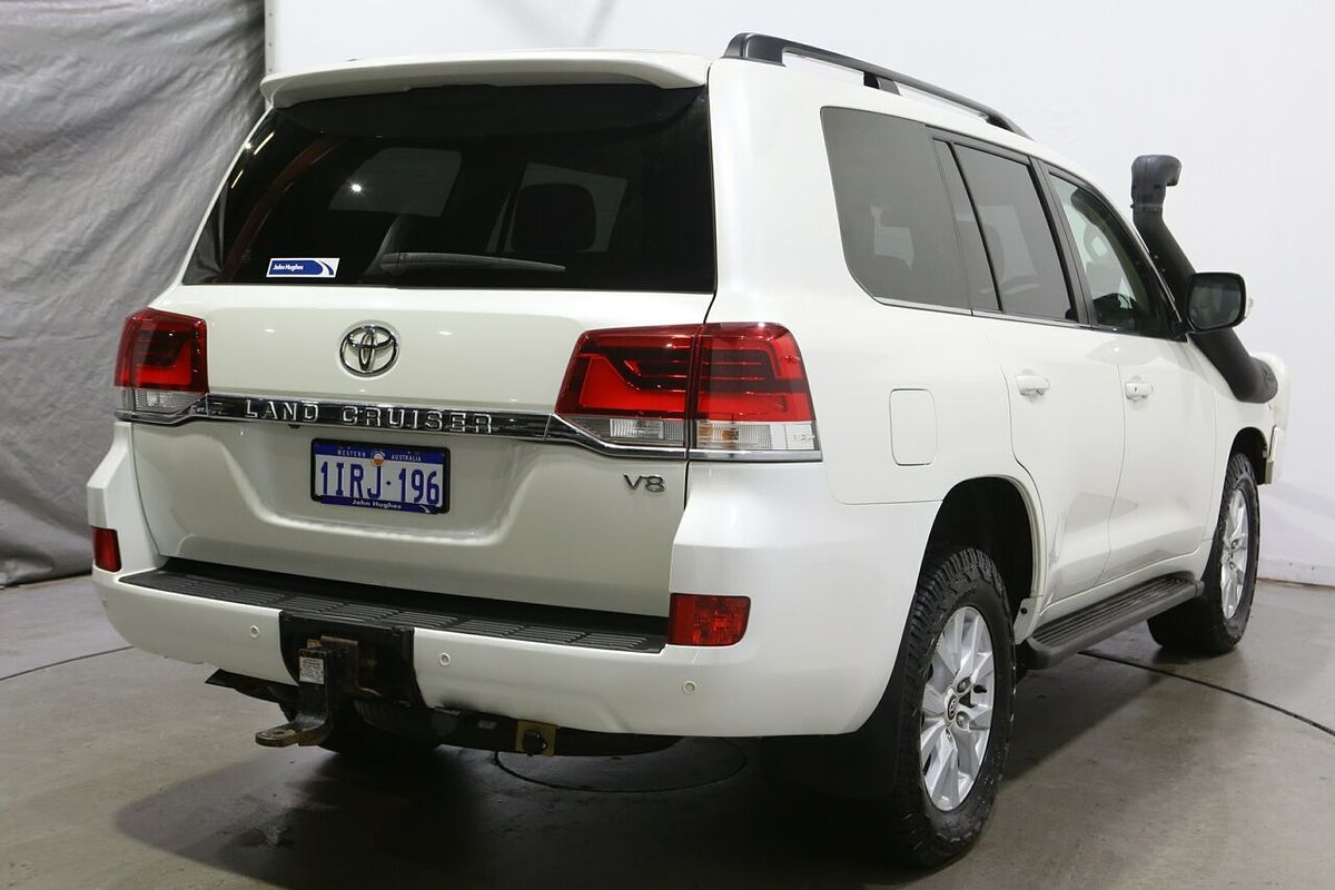 2015 Toyota Landcruiser Sahara VDJ200R