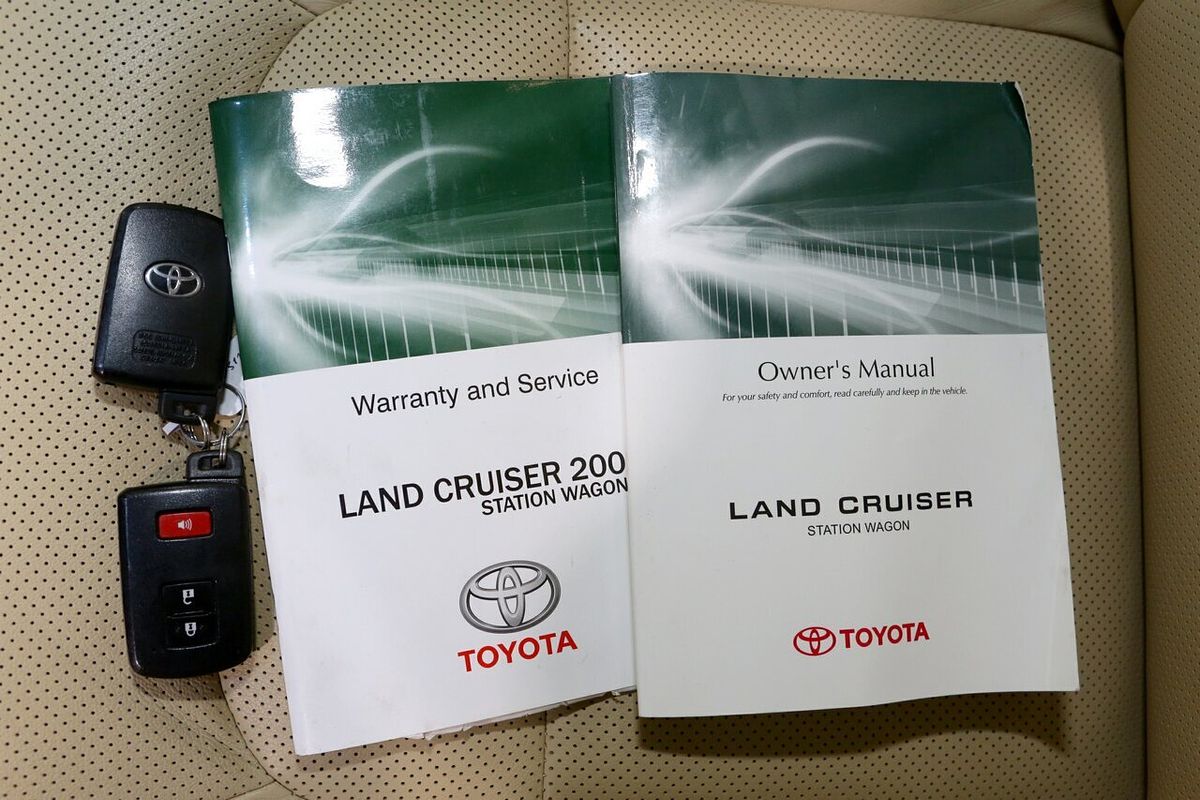 2015 Toyota Landcruiser Sahara VDJ200R