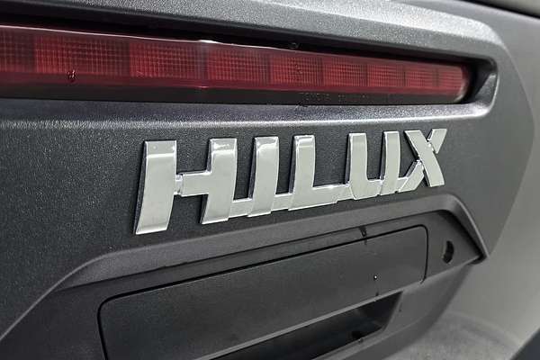 2025 Toyota Hilux Rogue 48V GUN126R 4X4