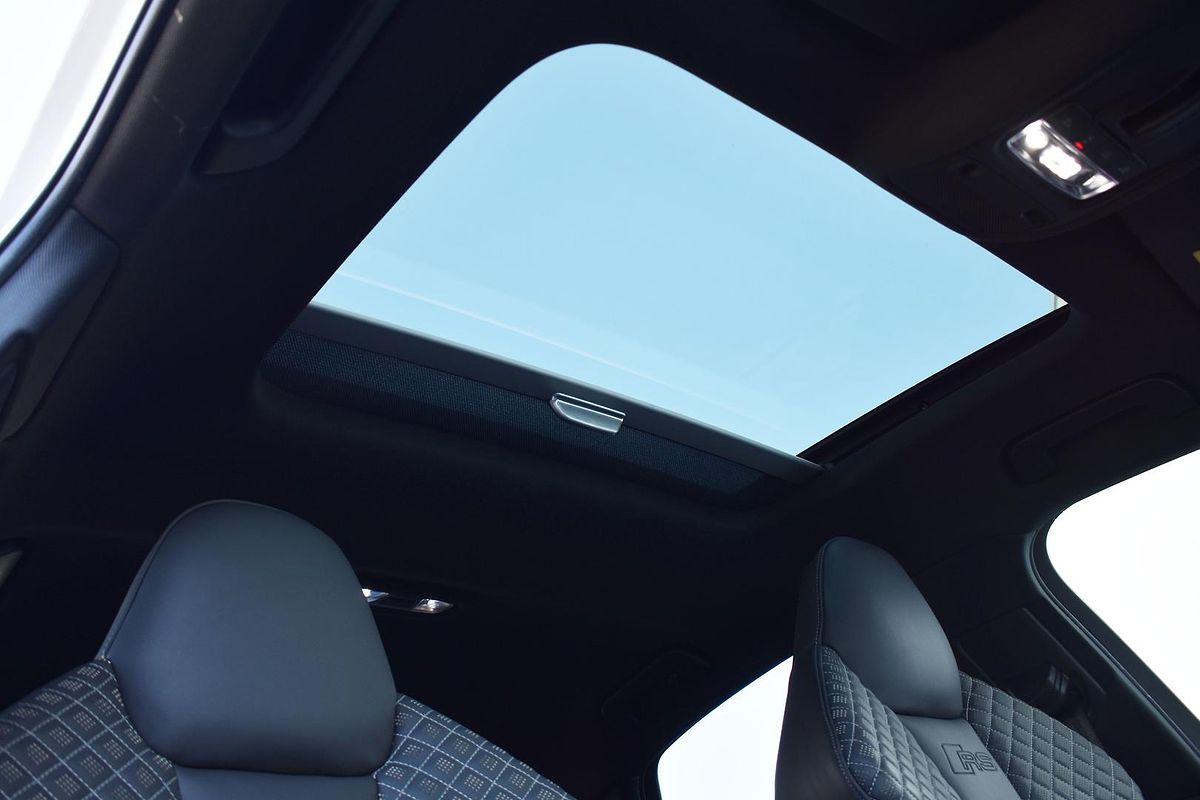 2020 Audi RS3 Carbon Edition 8V