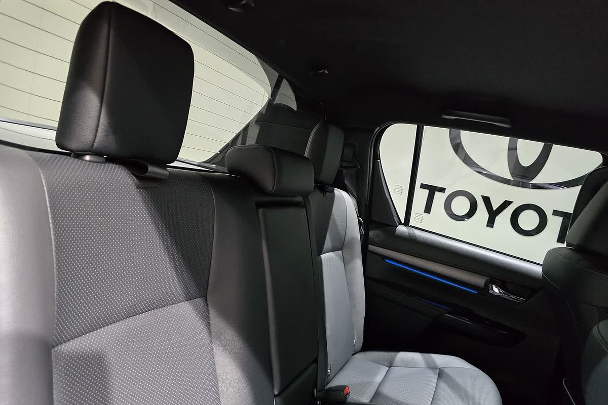 2025 Toyota Hilux Rogue 48V GUN126R 4X4