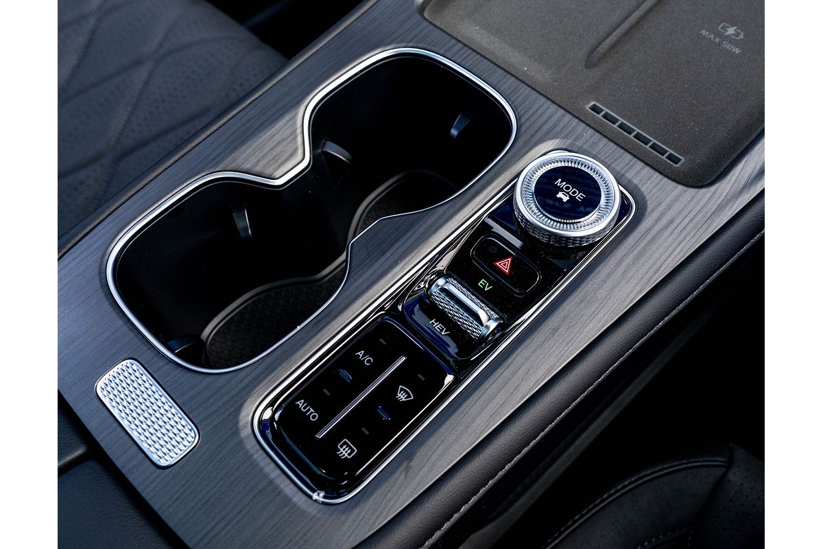2025 Chery Tiggo 8 Ultimate Phev/7At