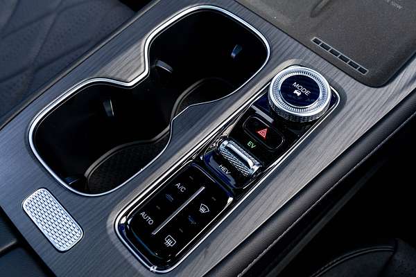 2025 Chery Tiggo 8 Ultimate Phev/7At