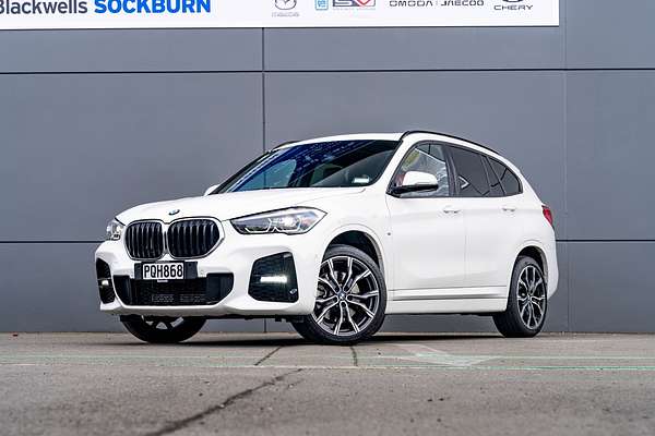 2022 BMW X1 S20i 2.0Pt/7At