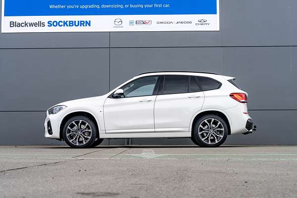 2022 BMW X1 S20i 2.0Pt/7At