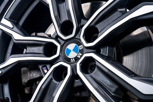 2022 BMW X1 S20i 2.0Pt/7At