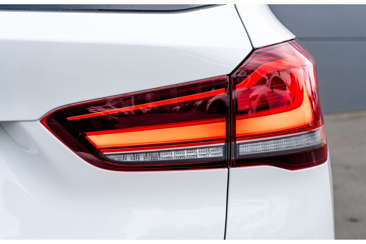 2022 BMW X1 S20i 2.0Pt/7At