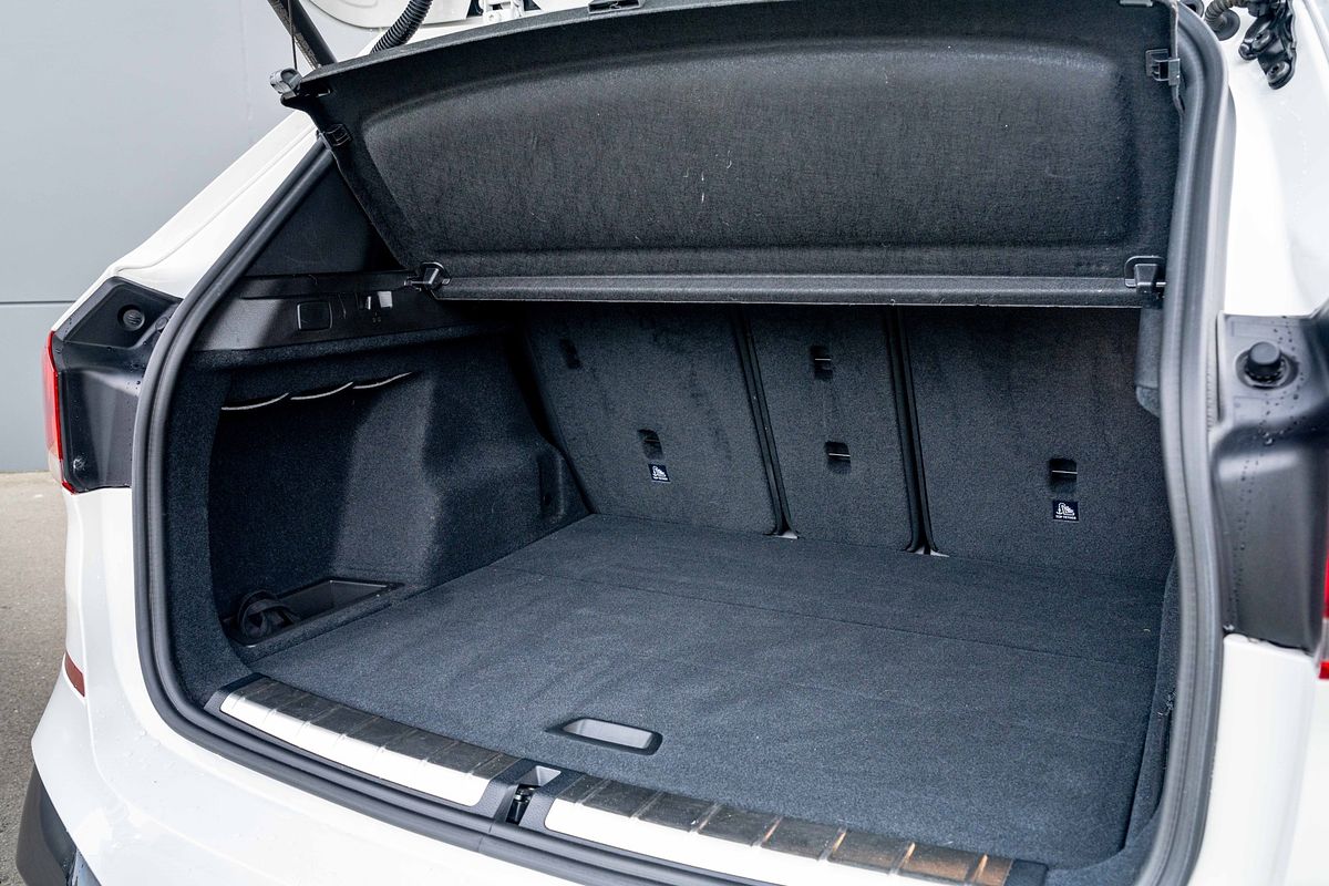 2022 BMW X1 S20i 2.0Pt/7At