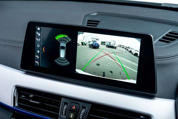 2022 BMW X1 S20i 2.0Pt/7At