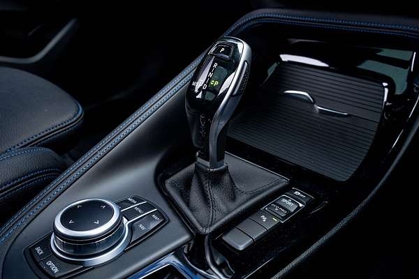 2022 BMW X1 S20i 2.0Pt/7At