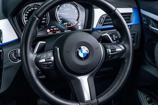2022 BMW X1 S20i 2.0Pt/7At