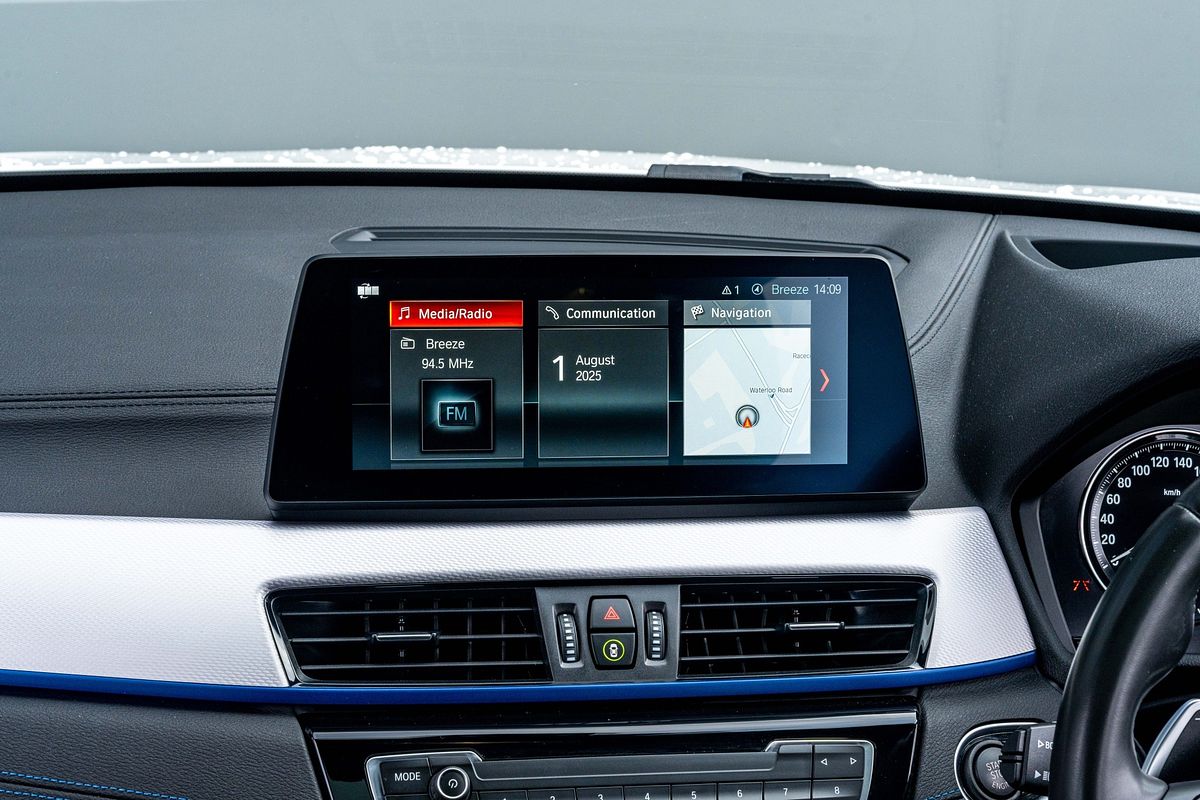 2022 BMW X1 S20i 2.0Pt/7At