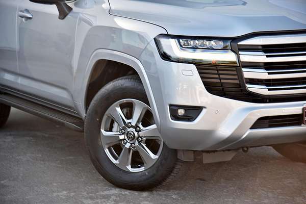 2022 Toyota Landcruiser VX FJA300R