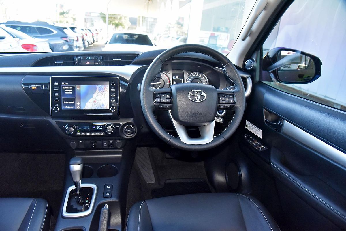 2021 Toyota Hilux SR5 GUN126R