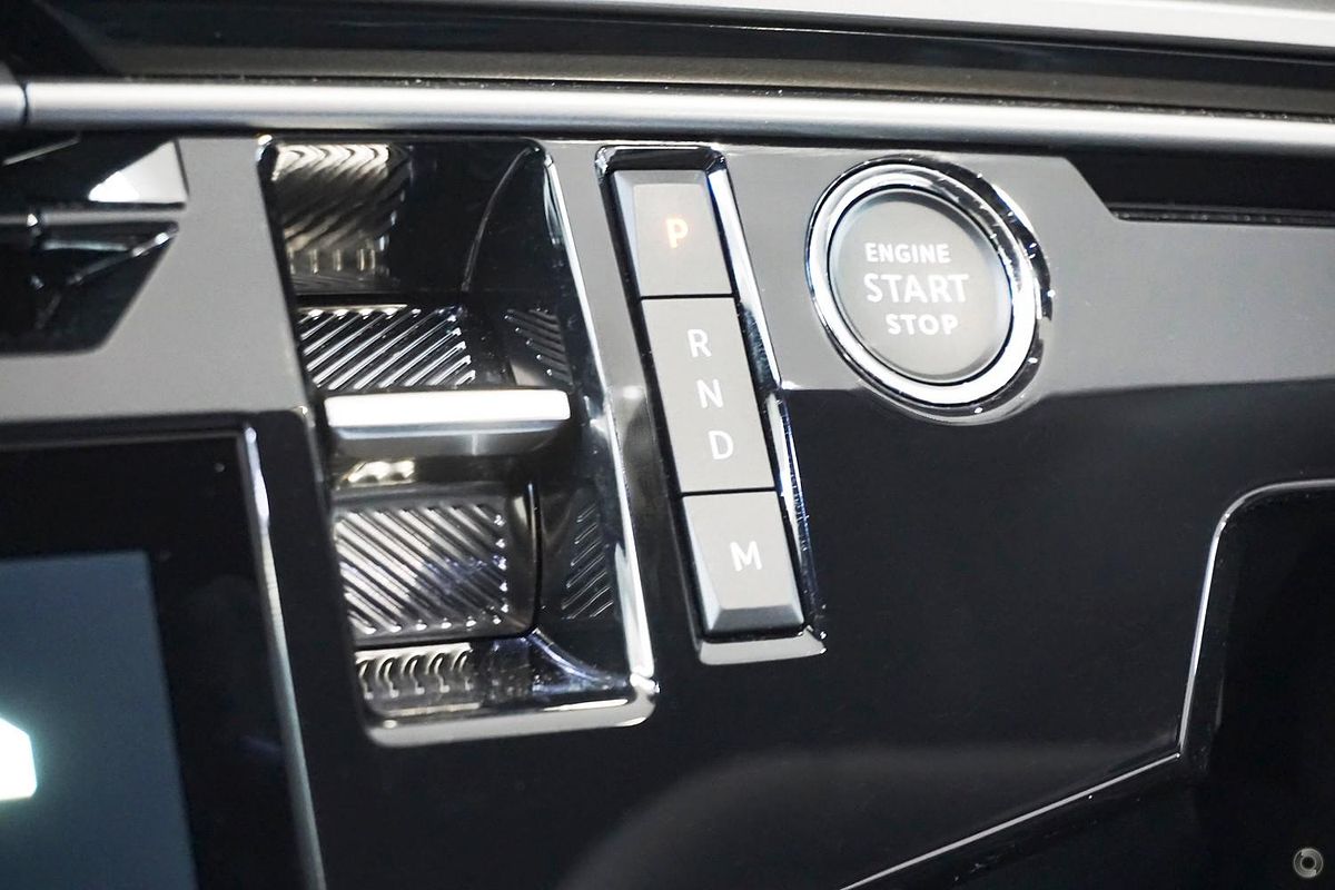 2025 Peugeot 5008 GT Premium Hybrid P74