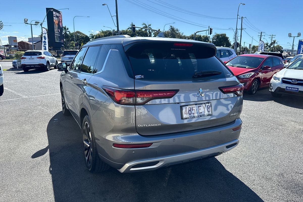 2022 Mitsubishi Outlander PHEV Exceed ZM