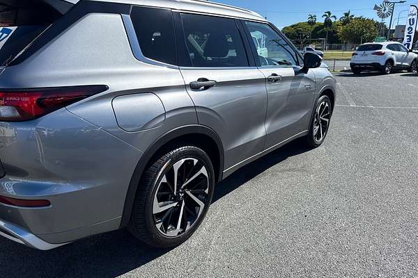 2022 Mitsubishi Outlander PHEV Exceed ZM