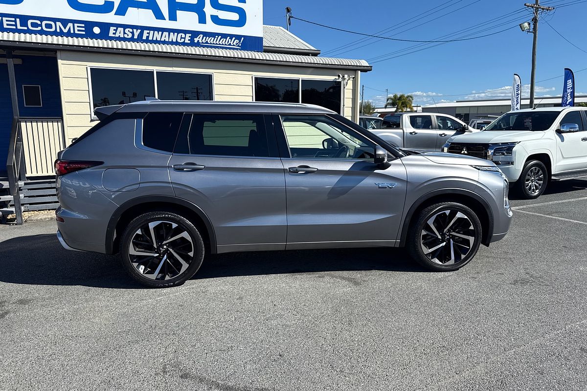 2022 Mitsubishi Outlander PHEV Exceed ZM