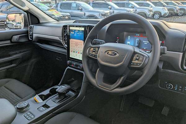 2024 Ford Everest Ambiente 2.0L