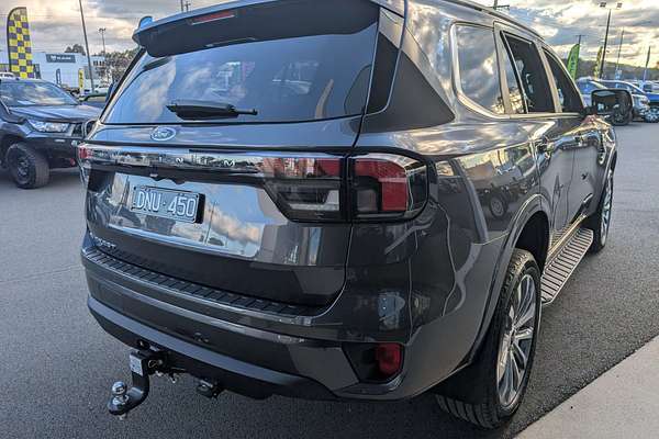 2025 Ford Everest Platinum 3.0L
