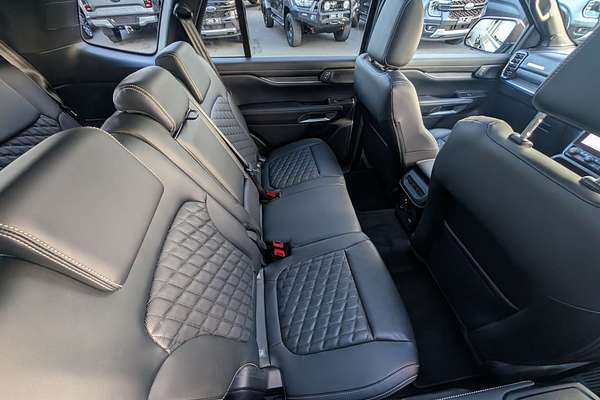 2025 Ford Everest Platinum 3.0L