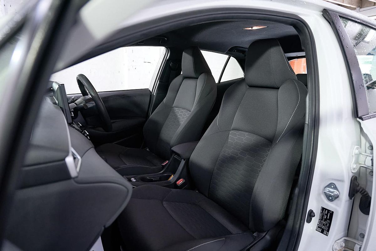 2022 Toyota Corolla Ascent Sport Hybrid ZWE211R