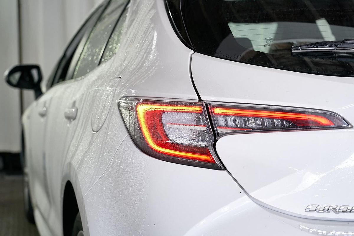 2022 Toyota Corolla Ascent Sport Hybrid ZWE211R