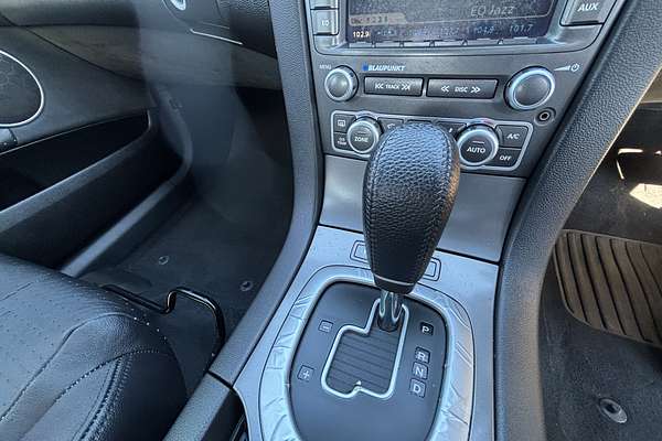 2010 Holden Commodore Omega VE