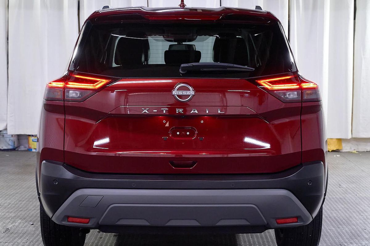 2024 Nissan X-TRAIL ST-L T33
