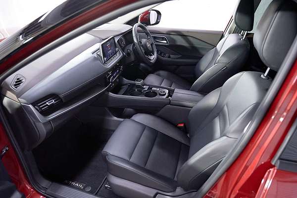 2024 Nissan X-TRAIL ST-L T33