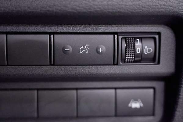 2024 Mitsubishi Outlander ES ZM
