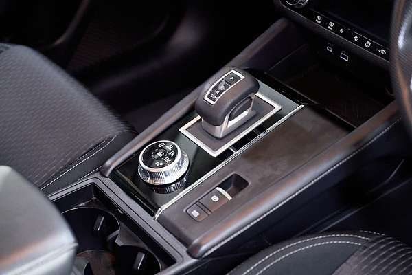 2024 Mitsubishi Outlander ES ZM